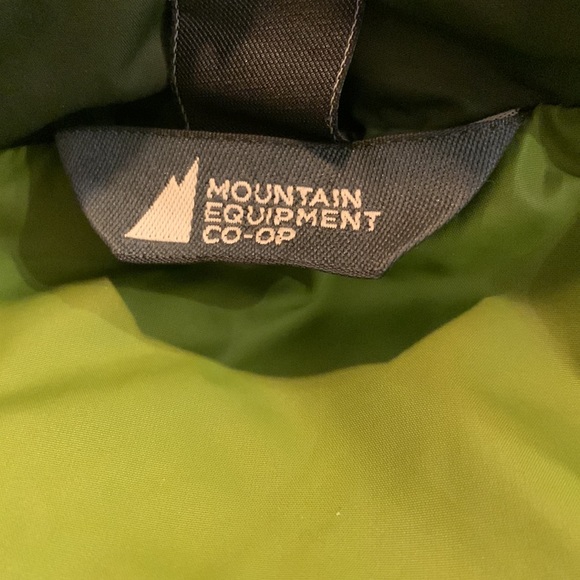 Mountain Equipment Co-op down vest - size L - Picture 4 of 10